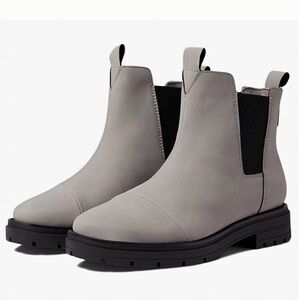 Toms Skylar Gray and Black Chelsea Boots sz 11